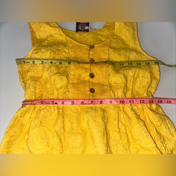 Juicy Couture Womens sz 6  Yellow Linen Sleeveless Embroidered Tunic Top Tank - Picture 3 of 7